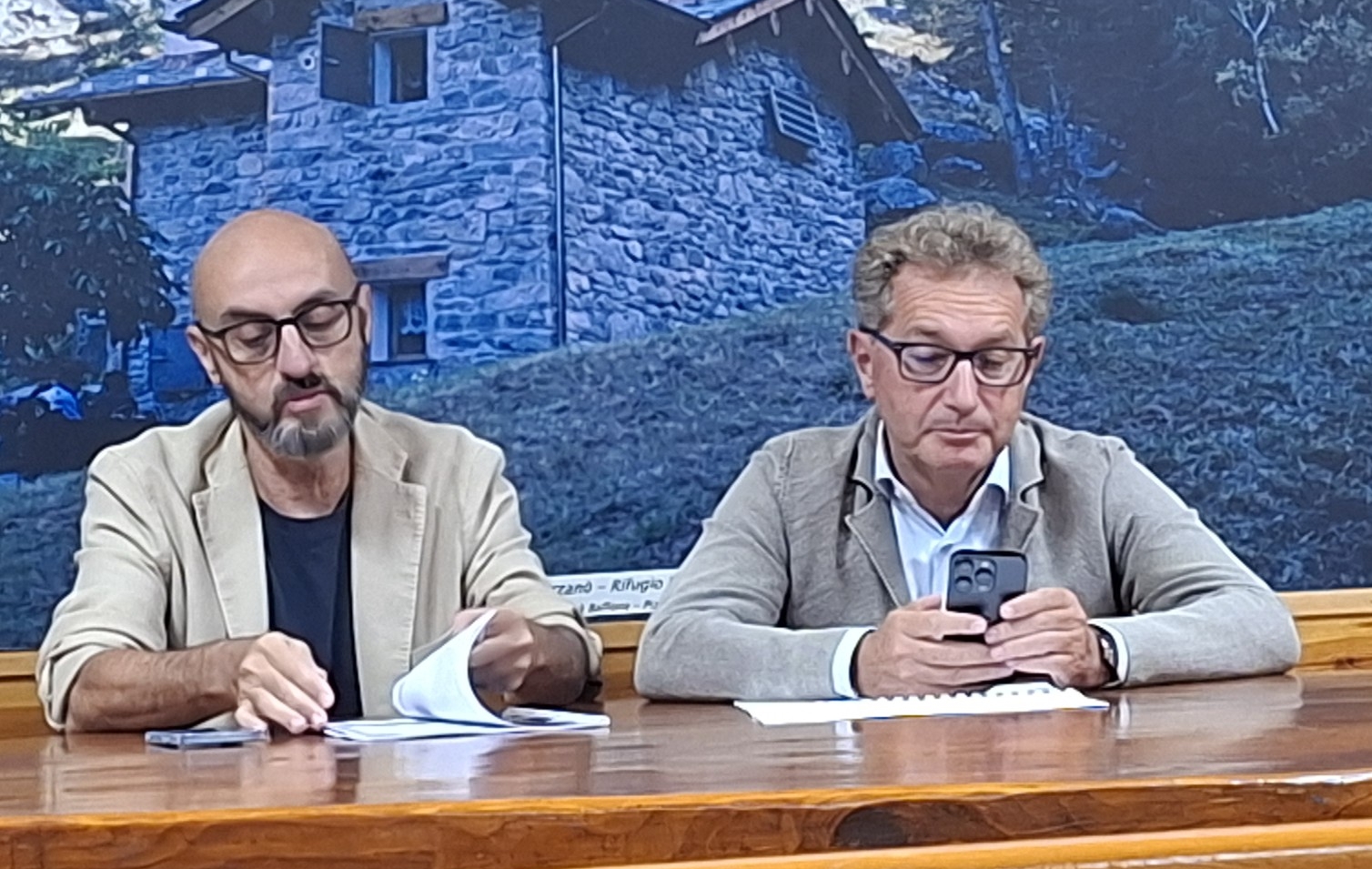 barzanosicurezza_dago__20_.jpg (733 KB)