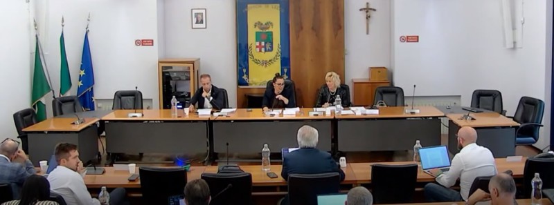consiglioprovinciale_1.jpg (51 KB)