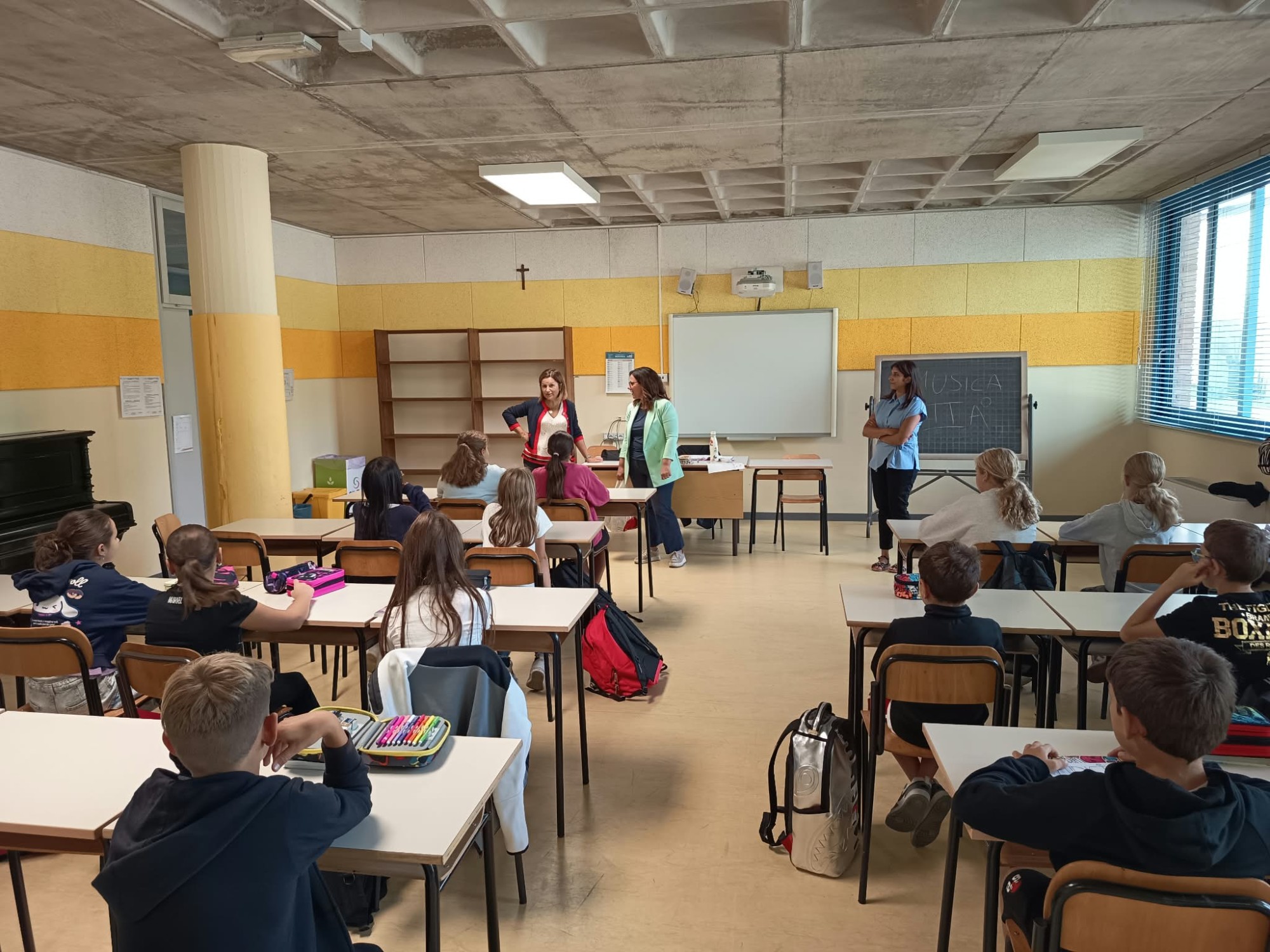monticelloscuola_8.jpg (528 KB)
