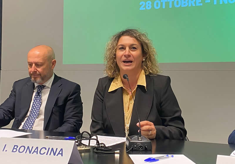 conferenza_artigianato10.jpg (42 KB)