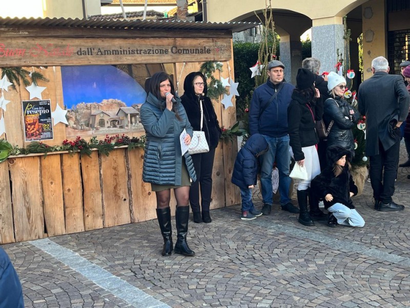 Bulciago  la piazza del natale 24 15