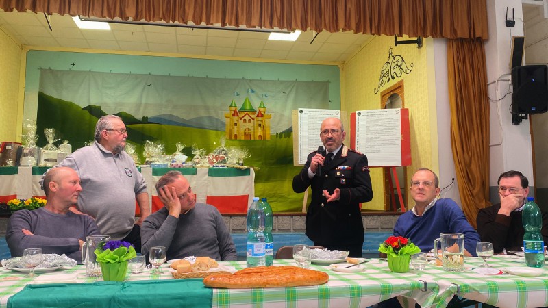 Casatenovo___tesseramento_alpini_20.JPG (108 KB)