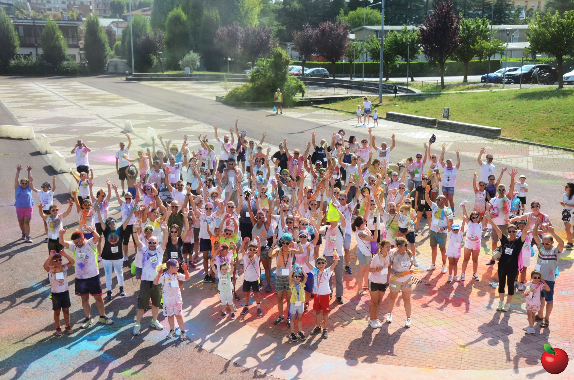 MACHO_COLOR_RUN_18.jpg (631 KB)
