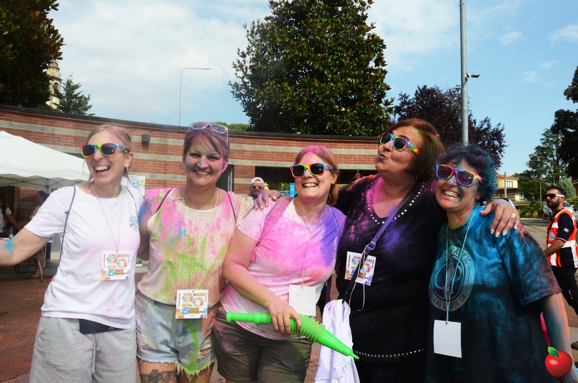 MACHO_COLOR_RUN_2.jpg (468 KB)