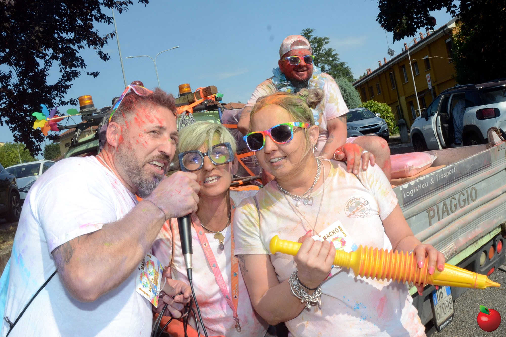 Macho Color Costa: allegria e solidarietà alla Macho Color Run, 1^ edizione ...