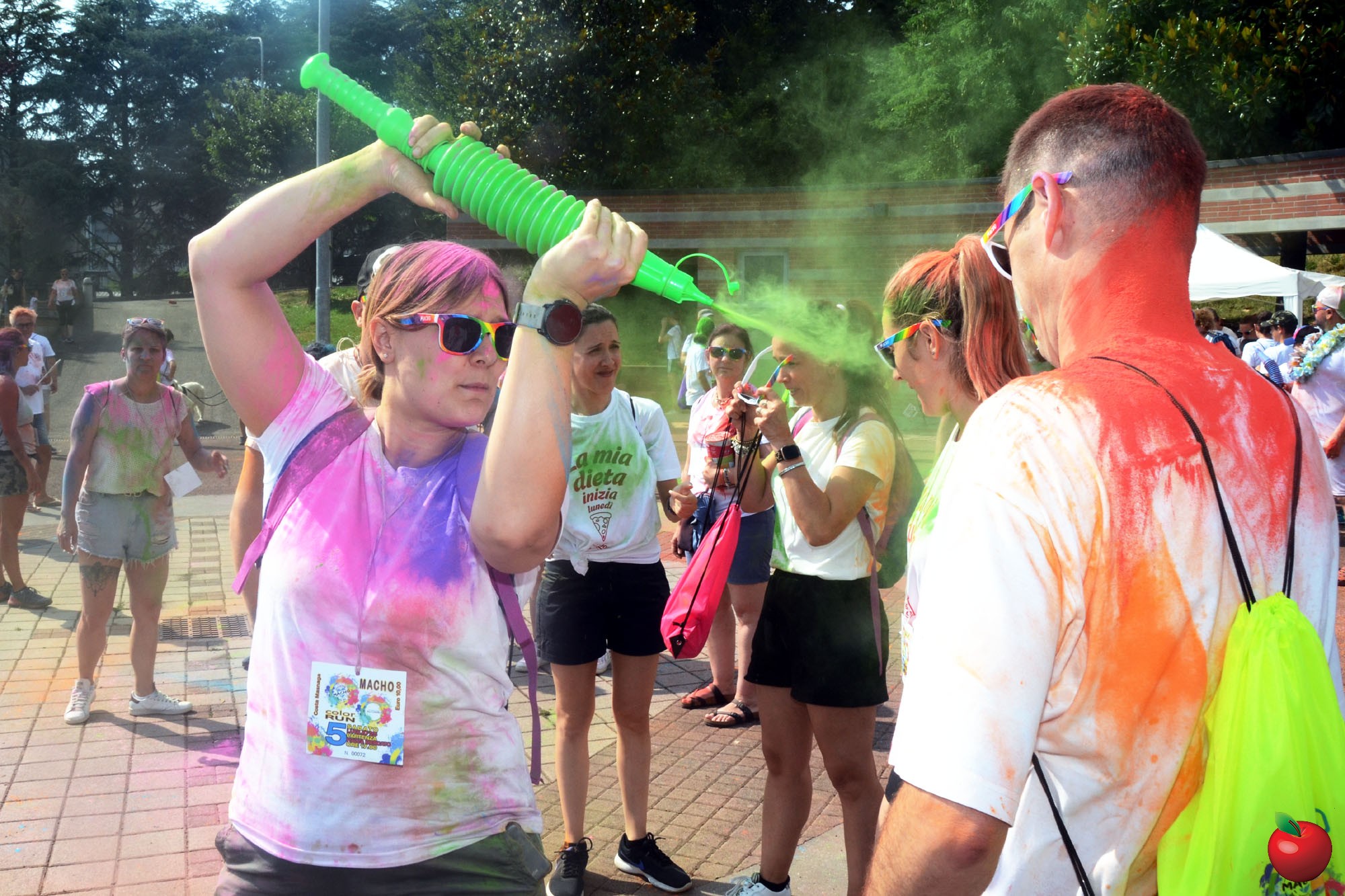 MACHO_COLOR_RUN_6.jpg (488 KB)