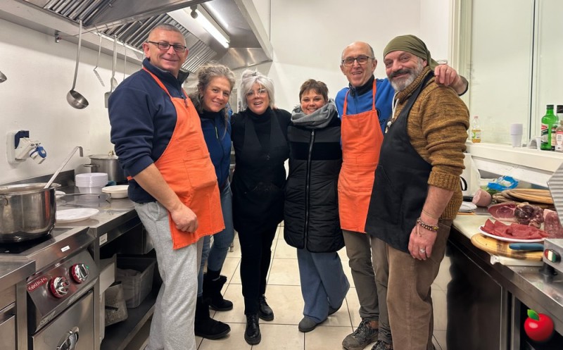 IMG_7424.jpg (102 KB)