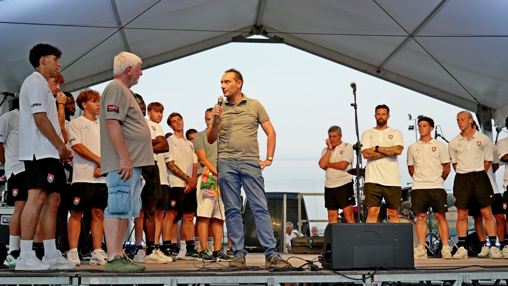 Presentazione_Casatese_Merate_12.JPG (438 KB)