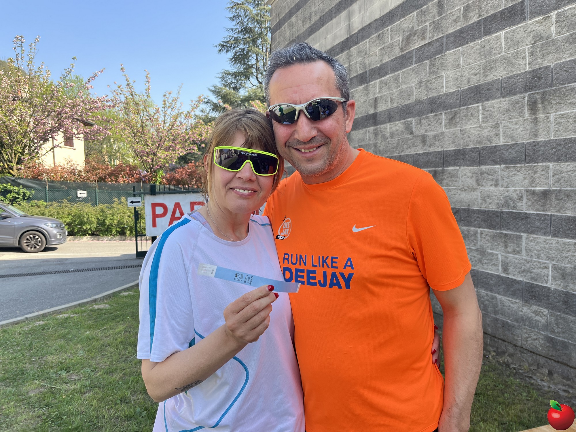 Castello-marcia_amico-7.jpg (831 KB)