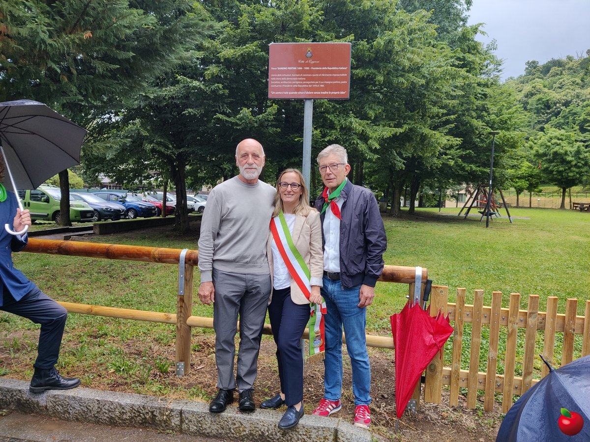 Da_sinistra_Giovanni_Corti,_Chiara_Narciso_e_Ermanno_Negri.jpg (1.10 MB)
