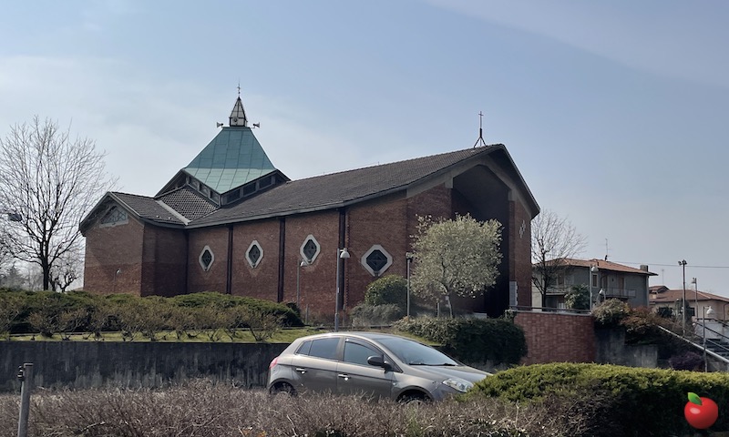 Nibionno_chiesa_parrocchiale.JPG (118 KB)